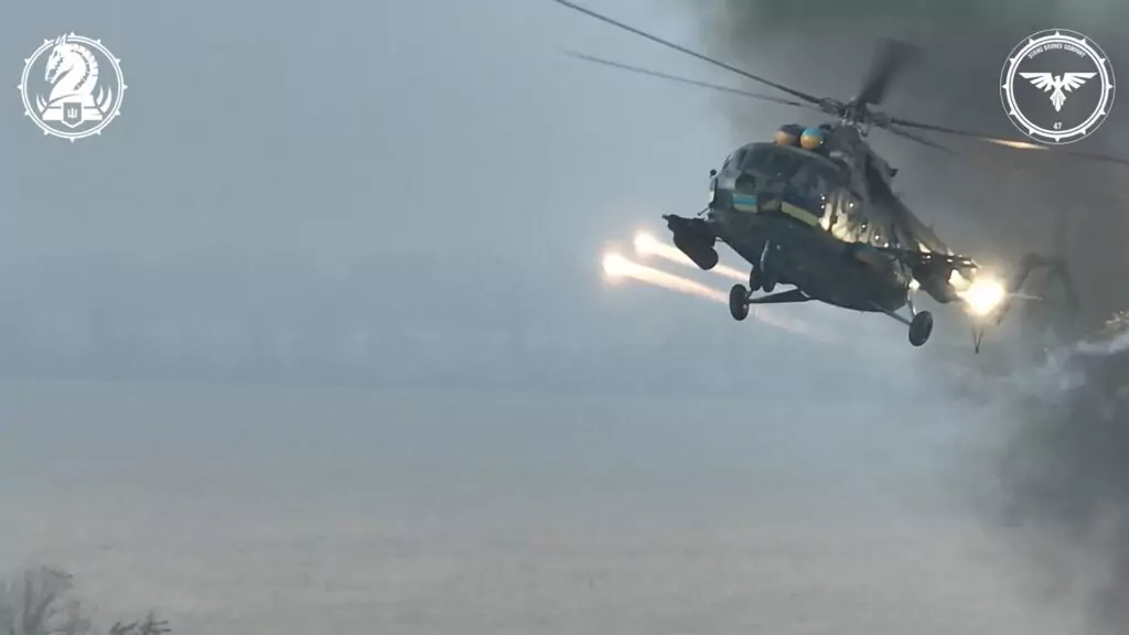 Read more about the article Ukrainian Helicopters Support Infantry By Firing Rockets On Frontlines