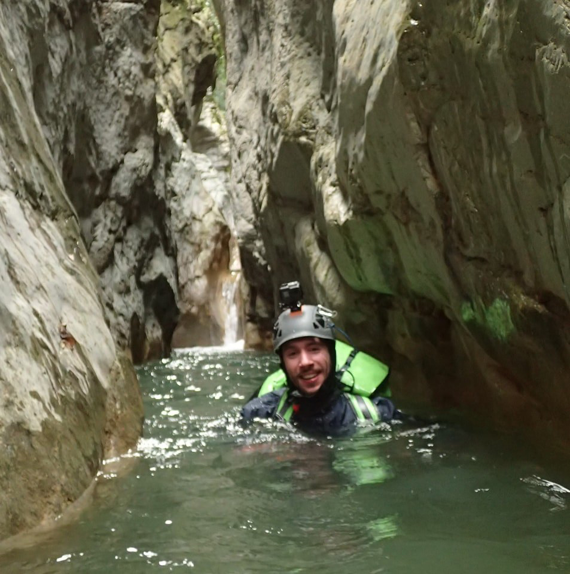 Read more about the article Extreme Sports Fan Sucked Down Into Canyon River